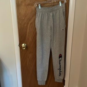 Men’s grey Champion sweatpants